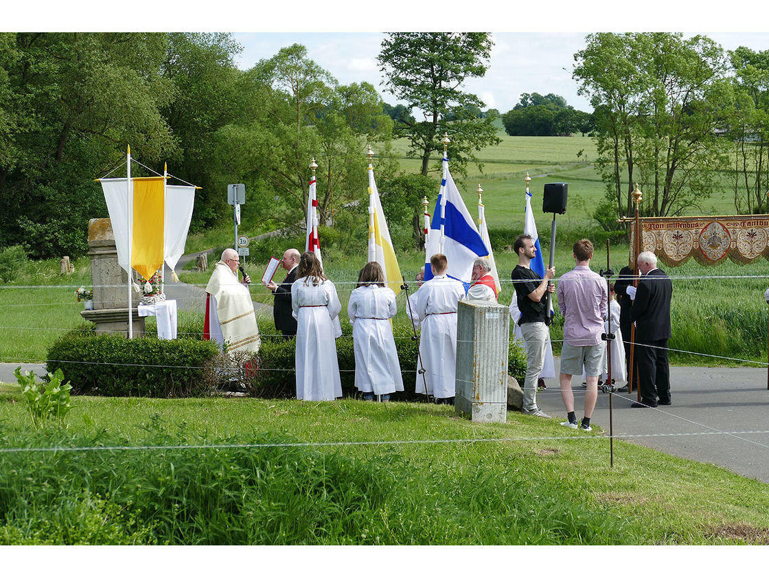 Bittprozession am Pfingstmontag (Foto: Karl-Franz Thiede)